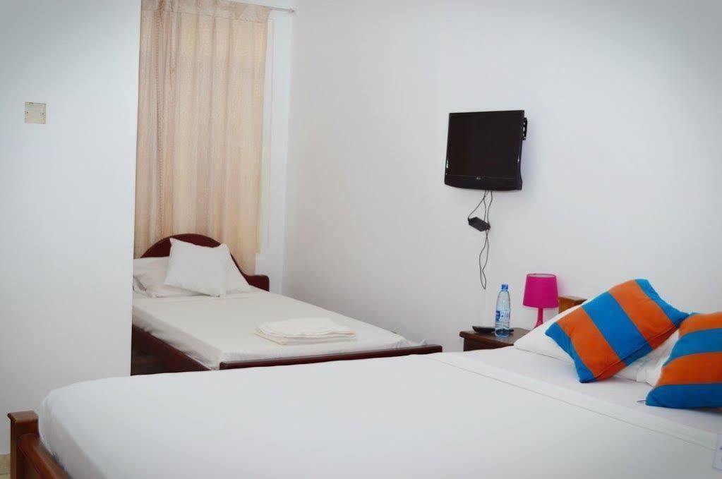 Hotel Empryean Katunayaka Εξωτερικό φωτογραφία