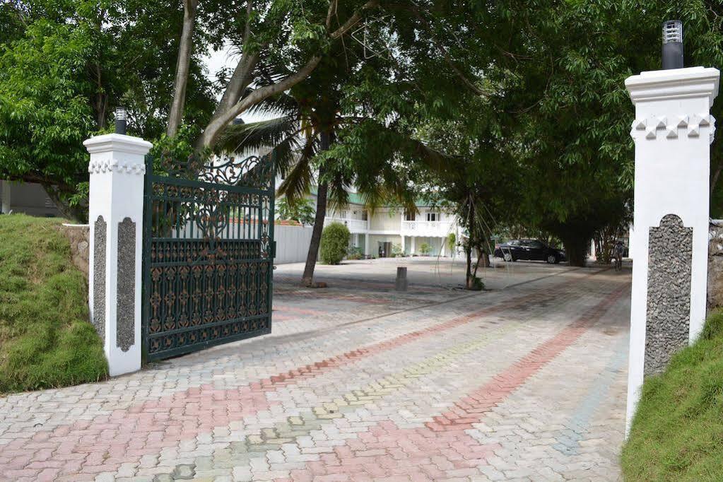 Hotel Empryean Katunayaka Εξωτερικό φωτογραφία