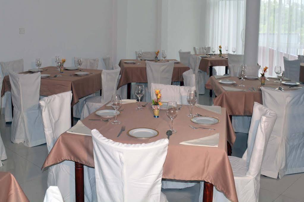 Hotel Empryean Katunayaka Εξωτερικό φωτογραφία