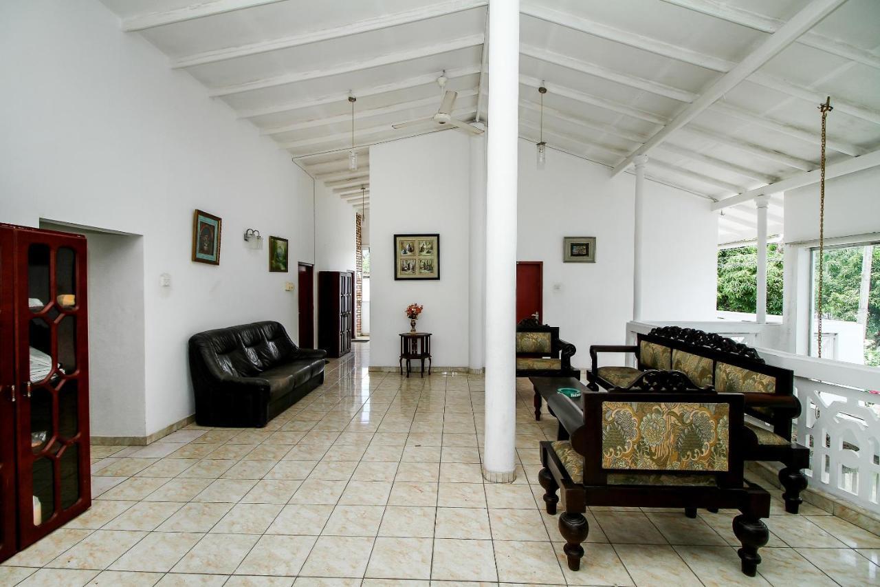 Hotel Empryean Katunayaka Εξωτερικό φωτογραφία